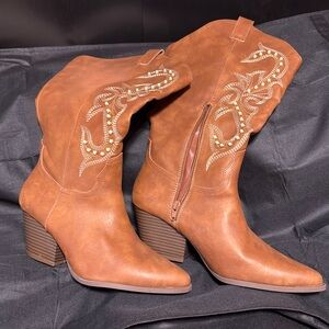 Women’s arula wide calf cowboy boots size 10
